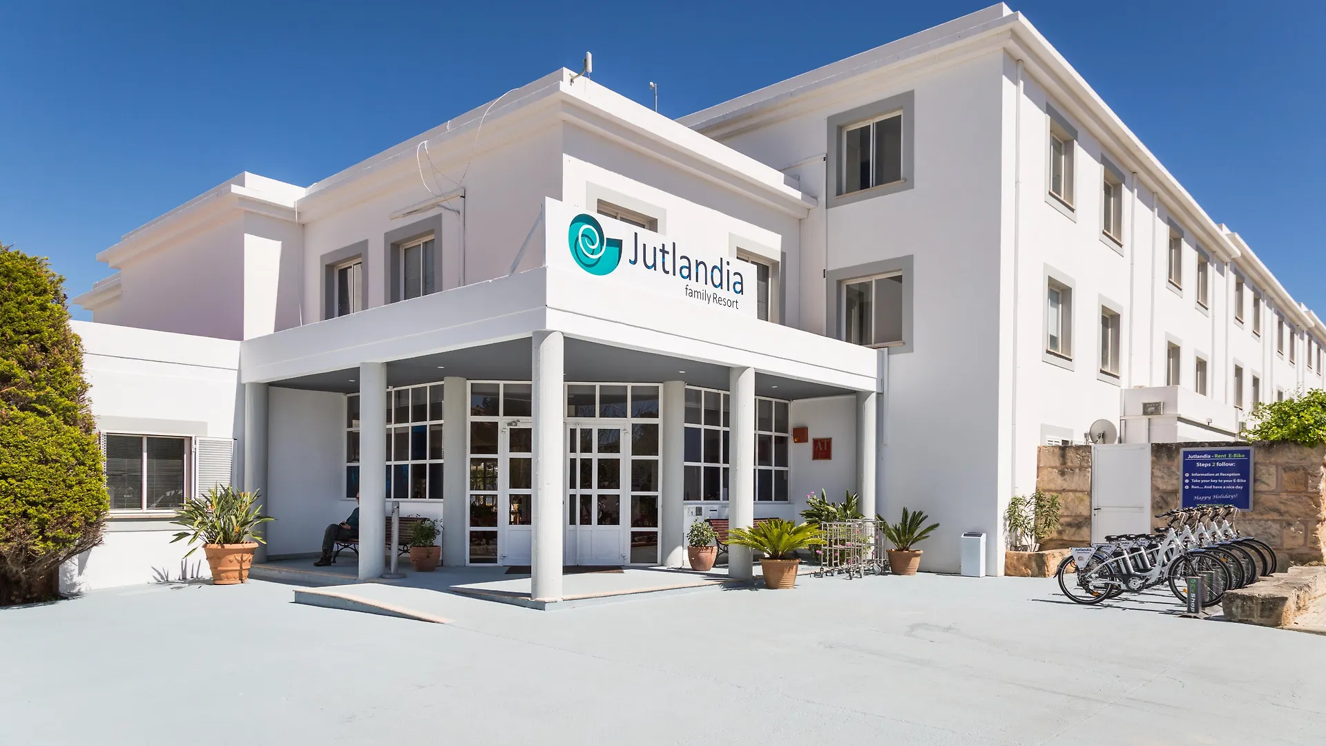 Jutlandia Family Resort Santa Ponsa Aparthotel